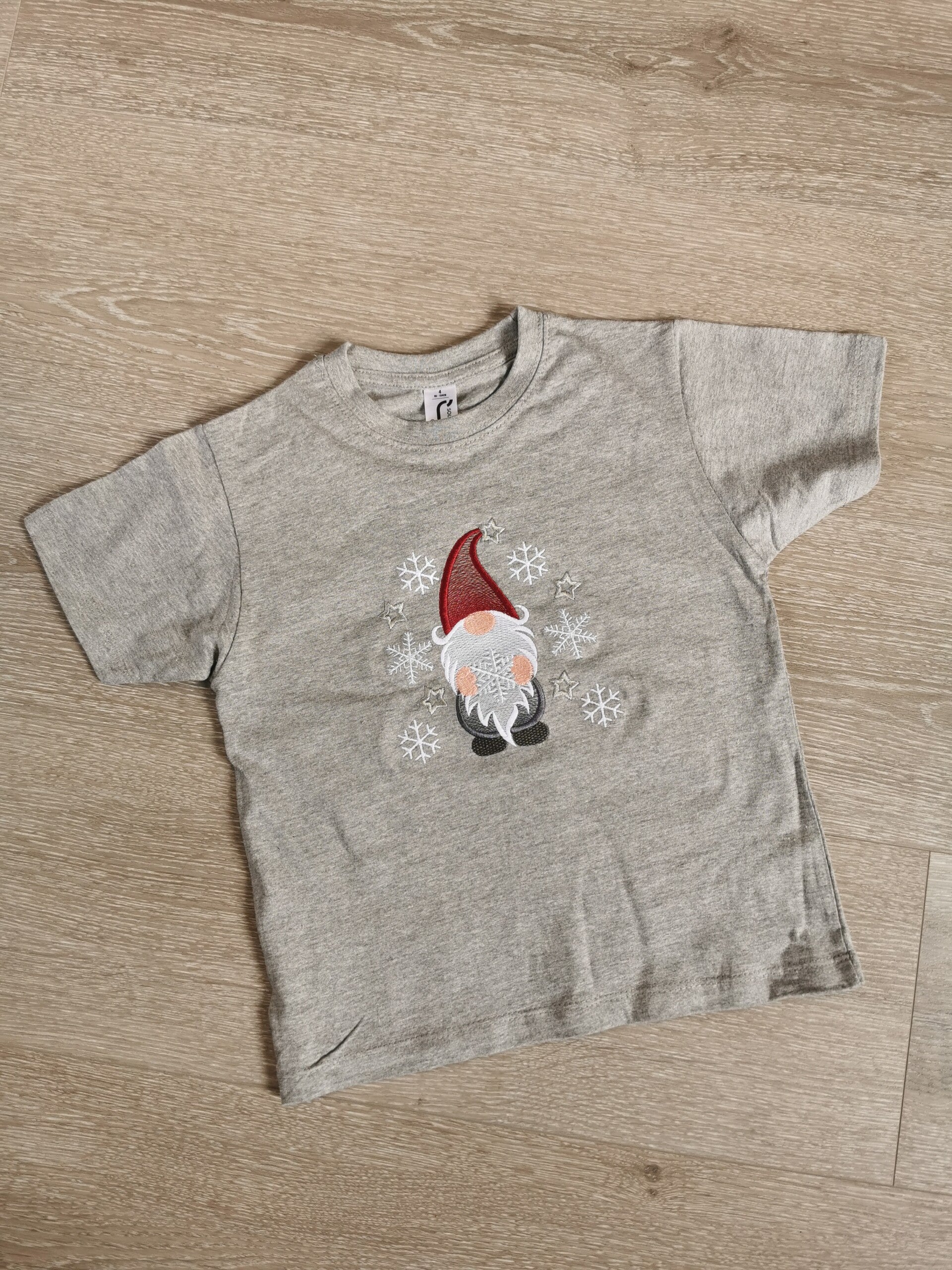 Winter-Shirt "Wichtel mit Schneeflocken"