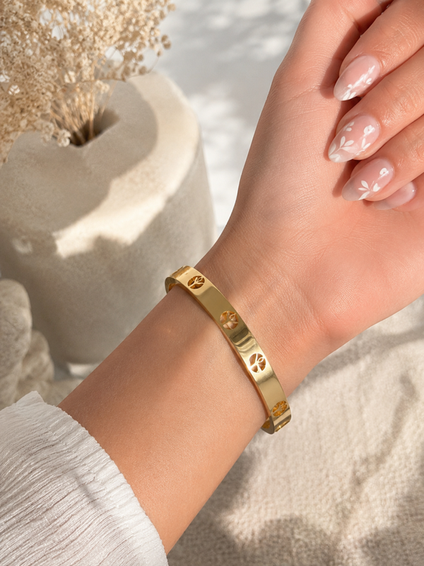 Golden Clover Cutout Bangle