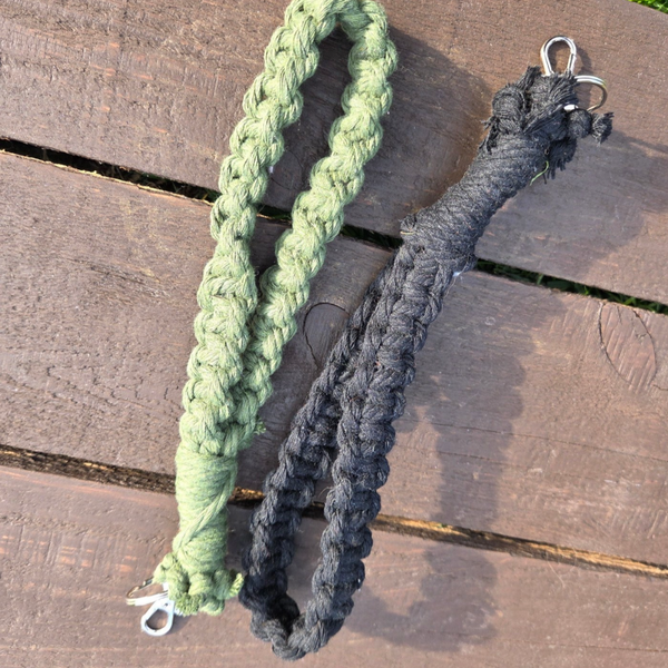 Chunky macrame Wristlet