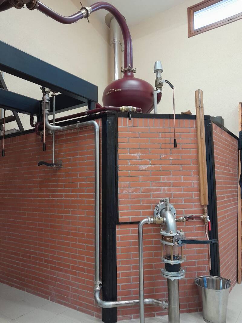 distillerie alambic cucurbite chaudière 