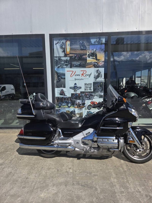 HONDA GOLDWING