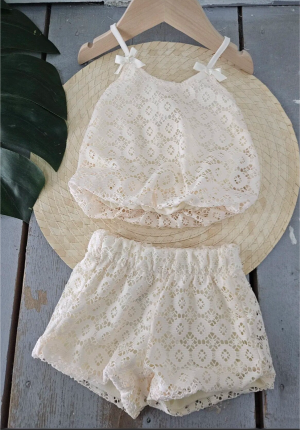 Ensemble dentelle