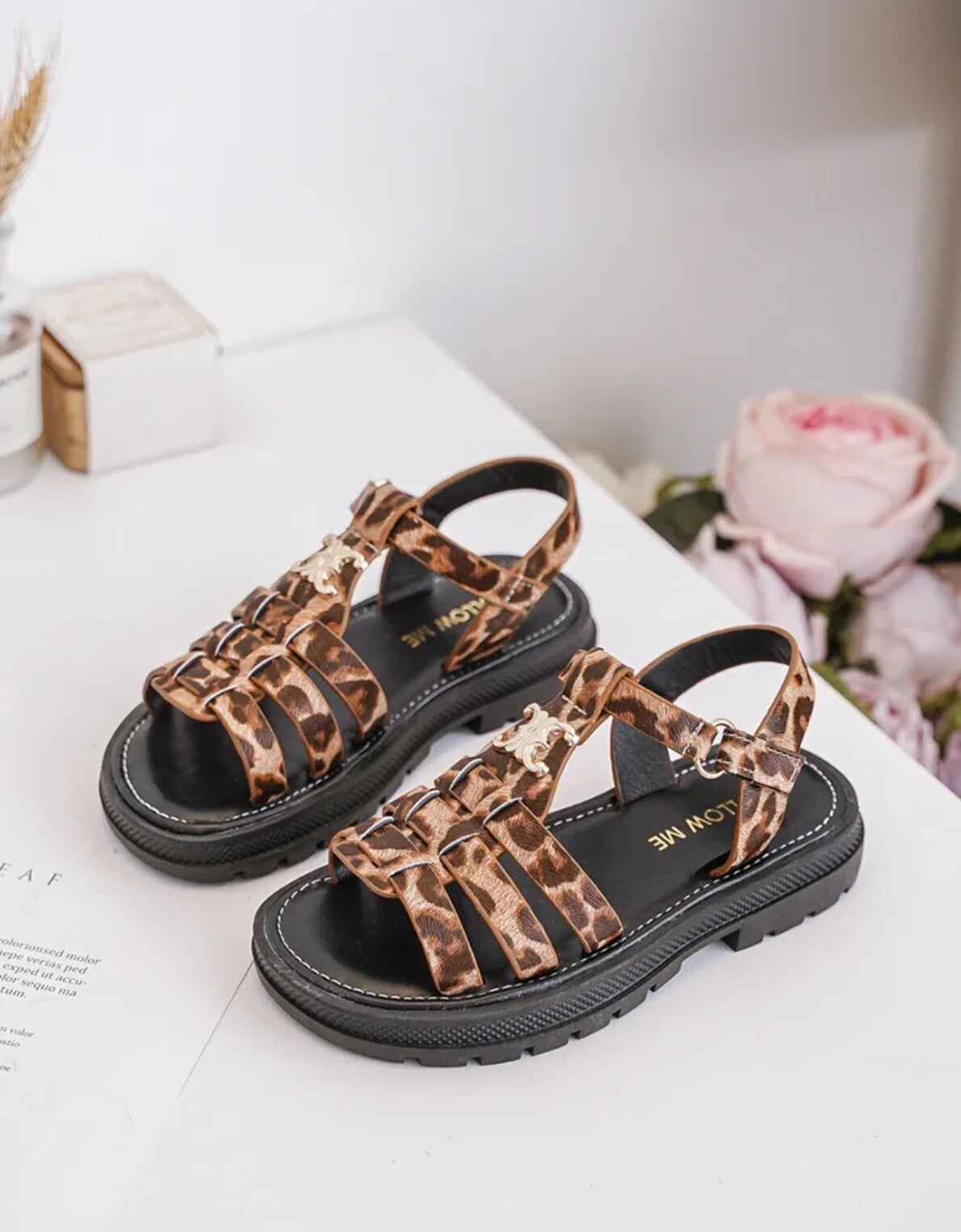 Sandales léopard