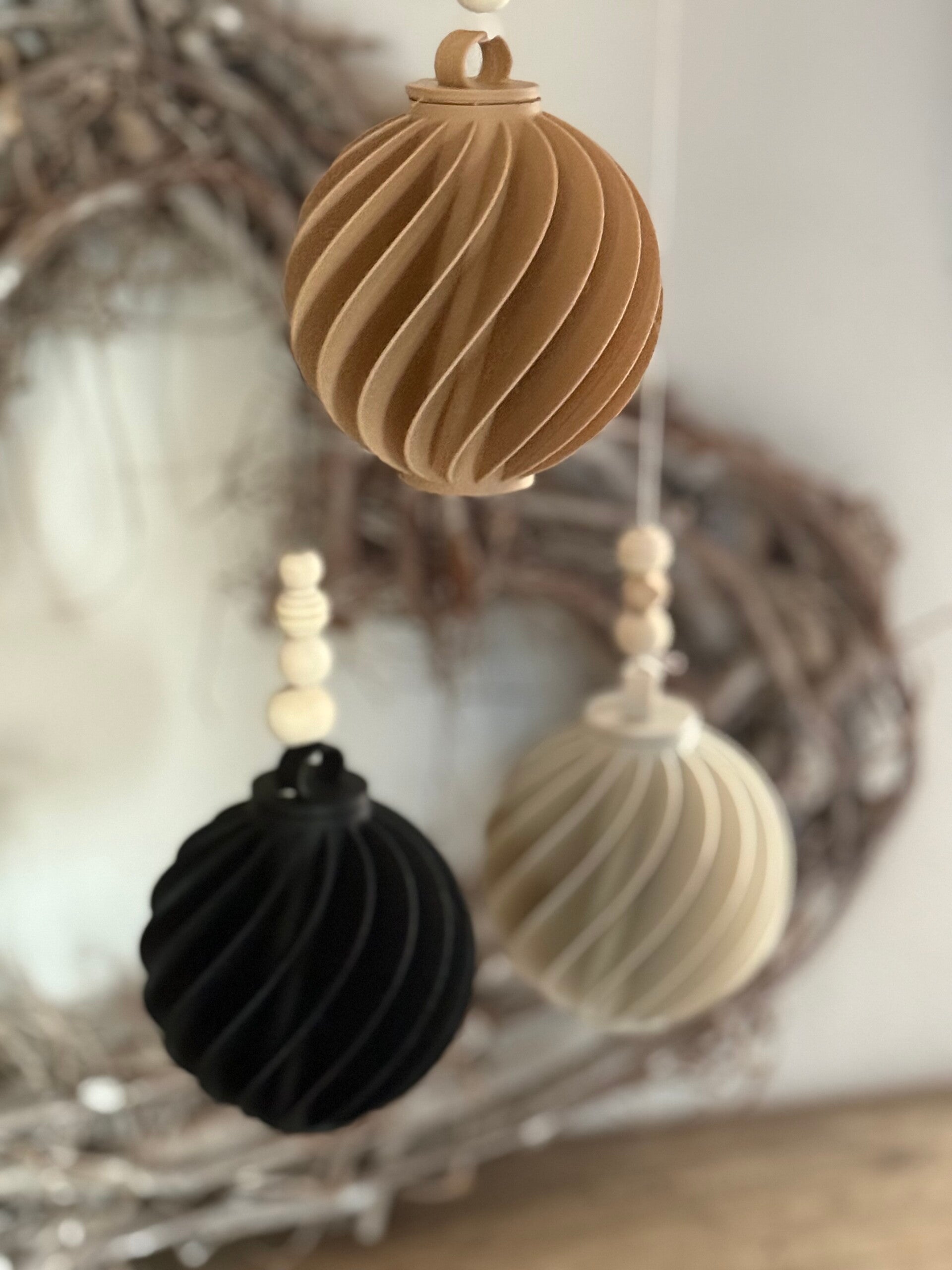 Deko -Kugeln  (1Stück)