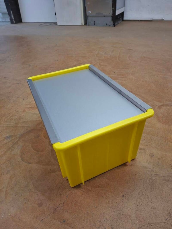 Wabentransportbox "CH-Mass"