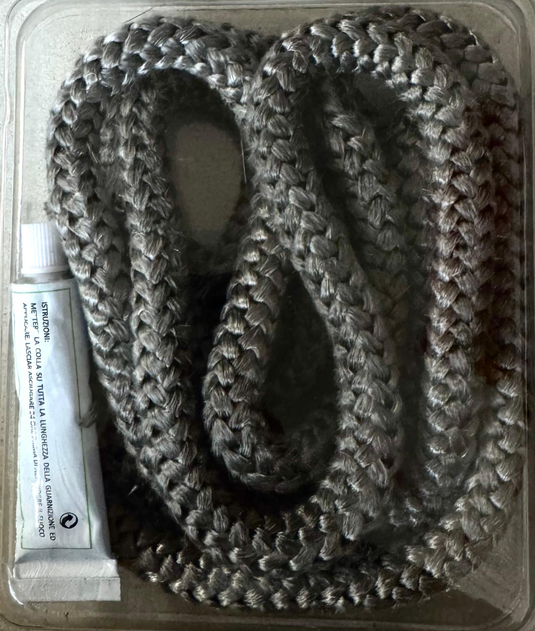 Guarnizione in Fibra di Vetro per stufe, inserti e forni + Colla - Lunghezza 2,5 m - Ø 9-12 mm