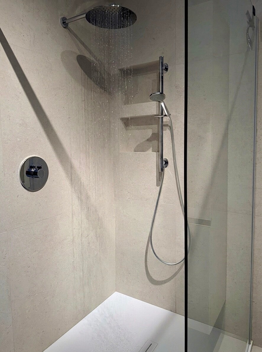 Arredo bagno, mobili, doccia, sanitari, wc, bidet.
