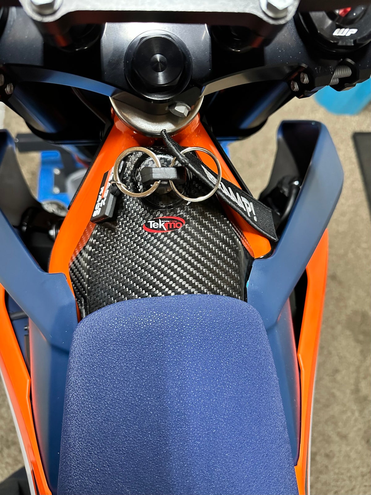 Tekmo carbon key suround for the ktm 690 smc r 2019-2023