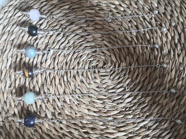 Pendule boule en pierre