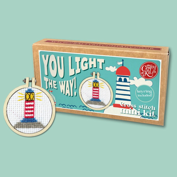 Borduurpakket Matchbox - You Light the Way - The Crafty Kit Company