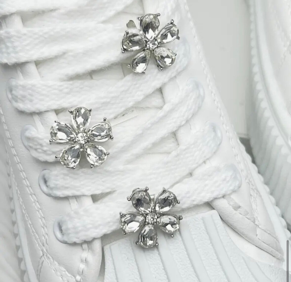 Schoen sieraad Bloemblaadje