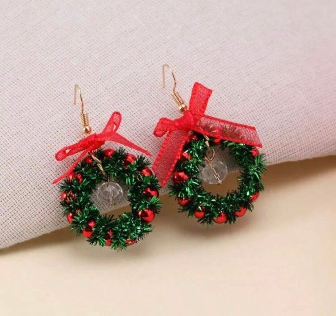 Oorbellen Kerstkrans - Strik en rode ornamenten