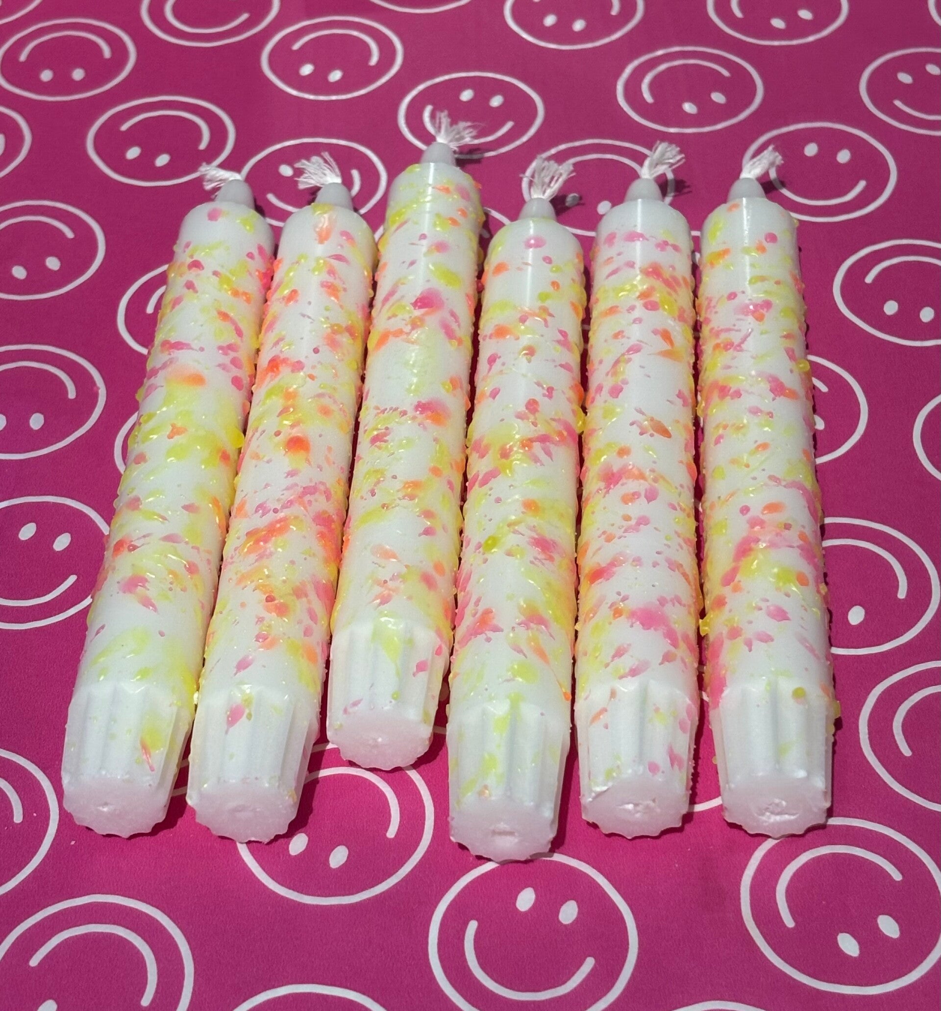 Dinerkaars Neon Confetti - Per stuk