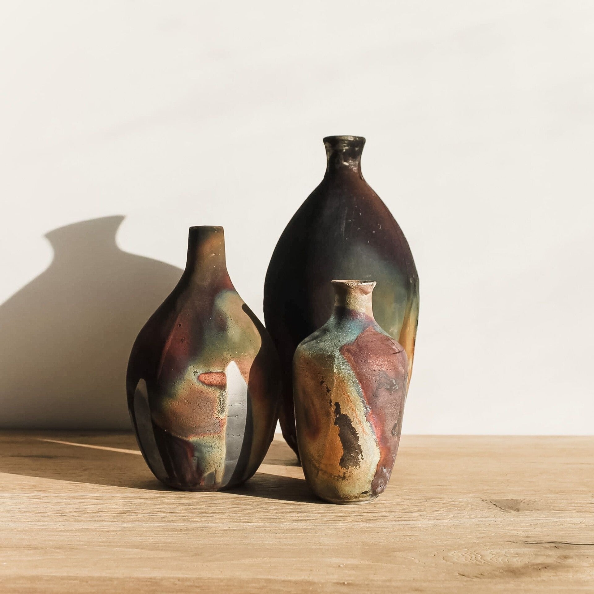 Vazen met alternatieve baktechniek kopermat.