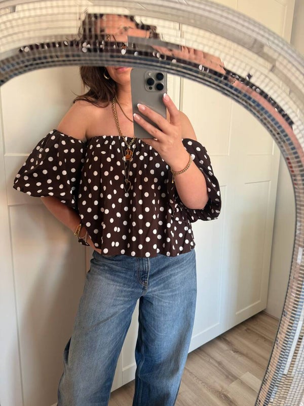 Top Off Shoulder - Polkadots Bruin