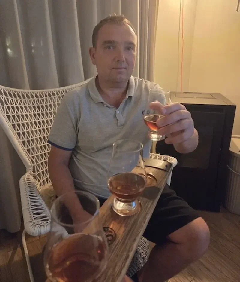 Klant met Whisky Flight