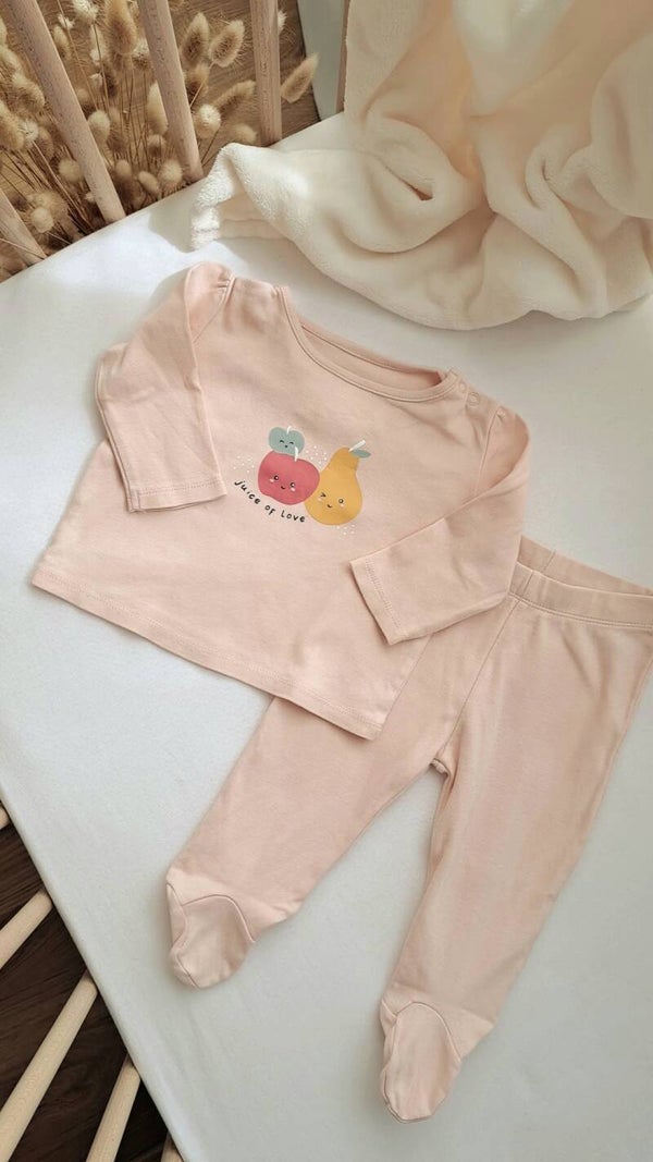 Hosen-Pullover-Set