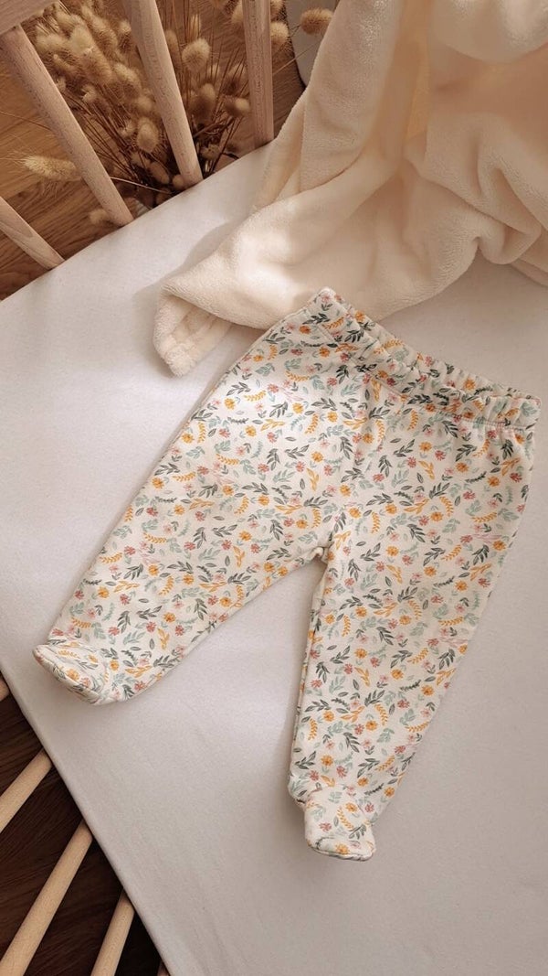 Hosen mit Füsschen