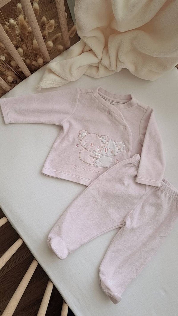 Hosen-Pullover-Set