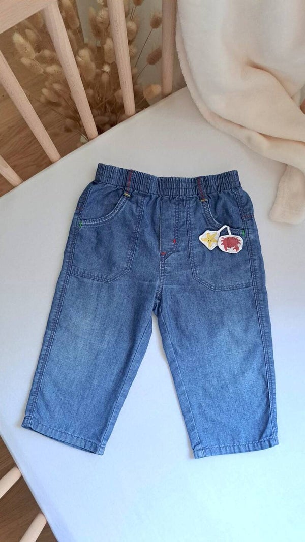 Leichte Jeanshosen