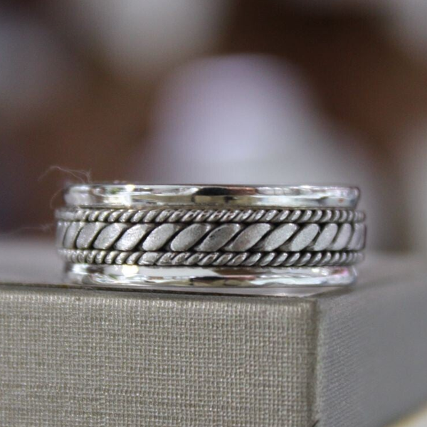 ARGOLLA (ELLA) ZAFIRO