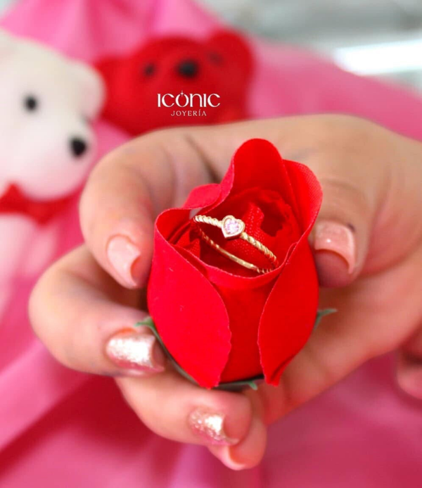 Anillo compromiso corazón