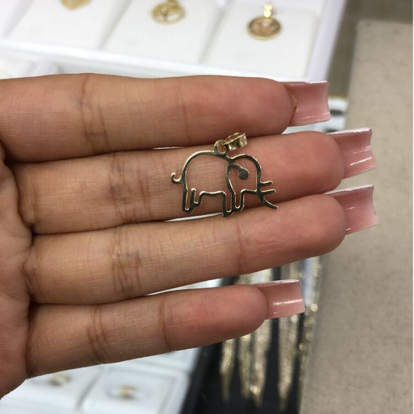 Dije silueta de elefante