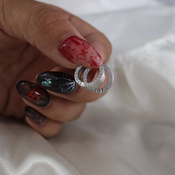 ARRACADA MINI ANCHA ORO BLANCO 0077