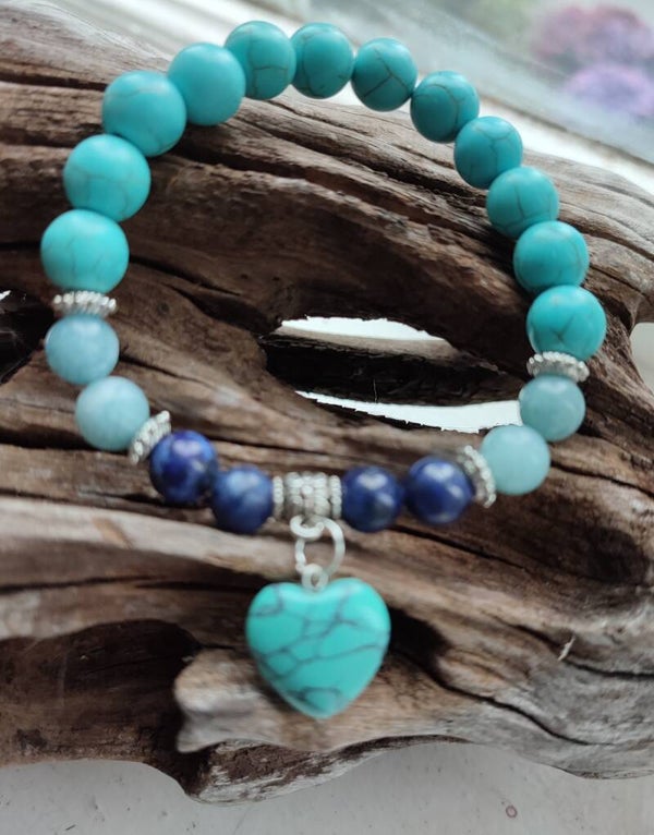 Turquoise Howlite & Lapis Lazuli heart bracelet