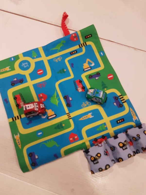 Tiny Magic. Speelkleedje met autootjes