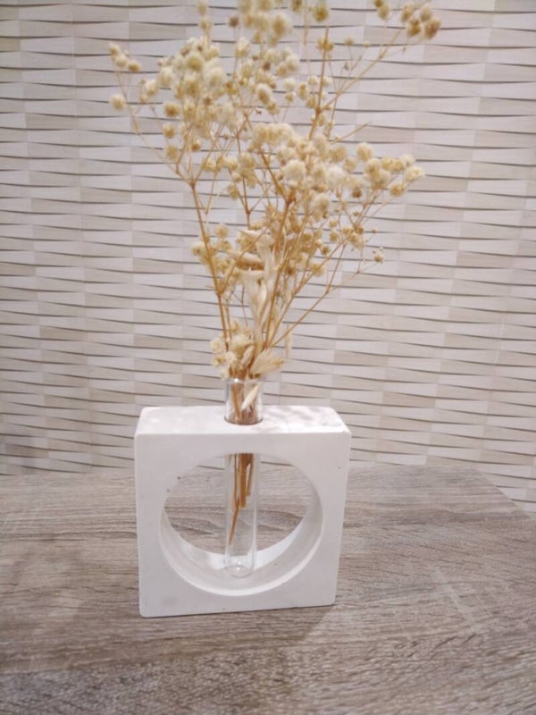 Vase carré