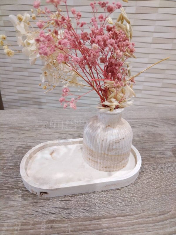 Ensemble plateau avec vase
