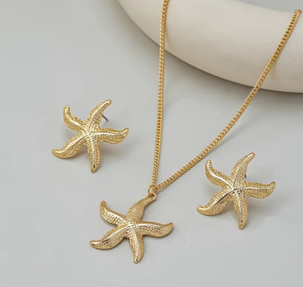 Gold Starfish Stud Earring's With Matching Necklace
