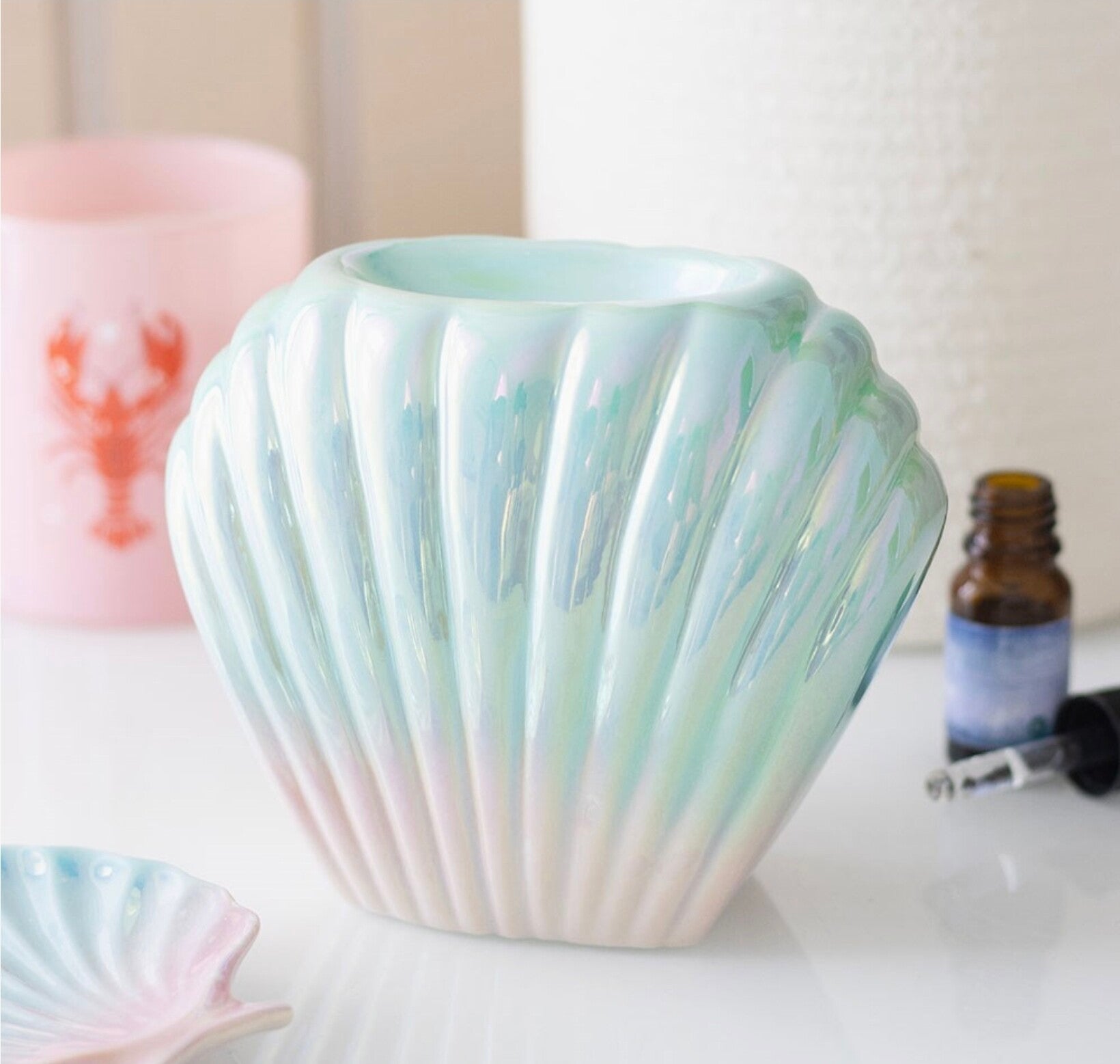 Iridescent Shell Coastal OIl Burner