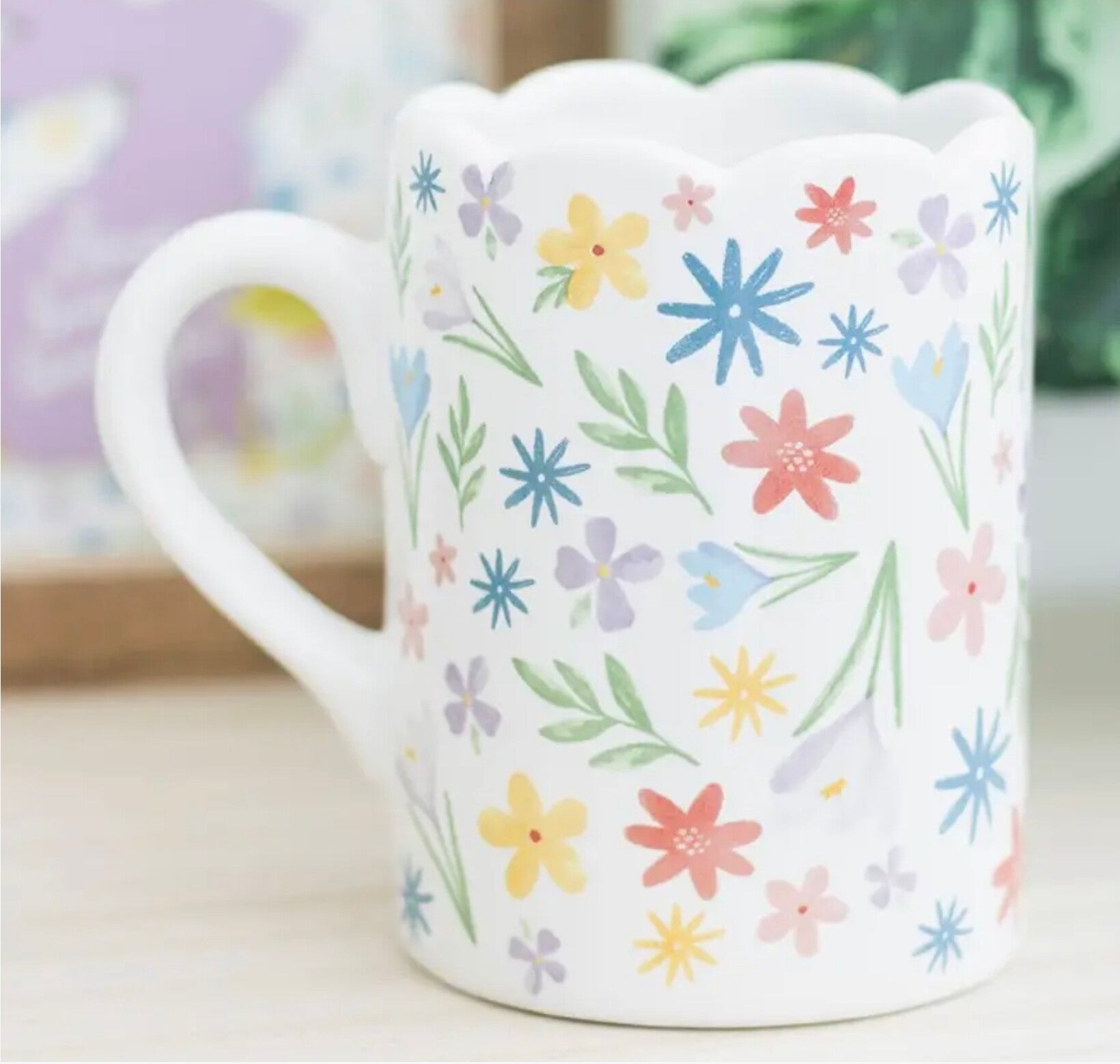 Spring Floral Print Scalloped Mug