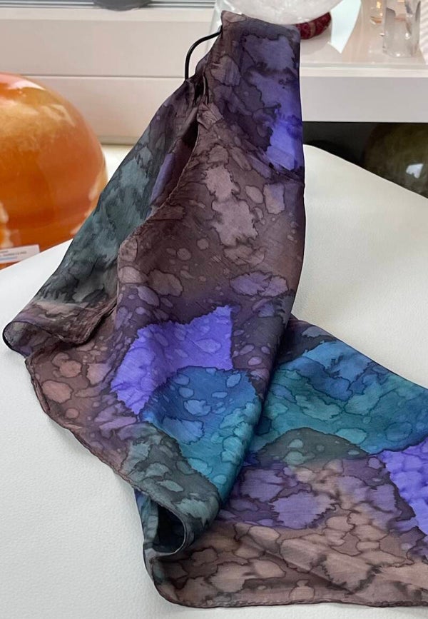 Zijden shawl handgeprint bruin paars groen blauw, vierkant