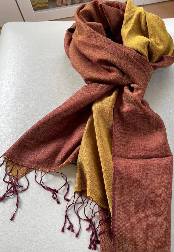 Zijde met wol shawl effen moster geel en bruin