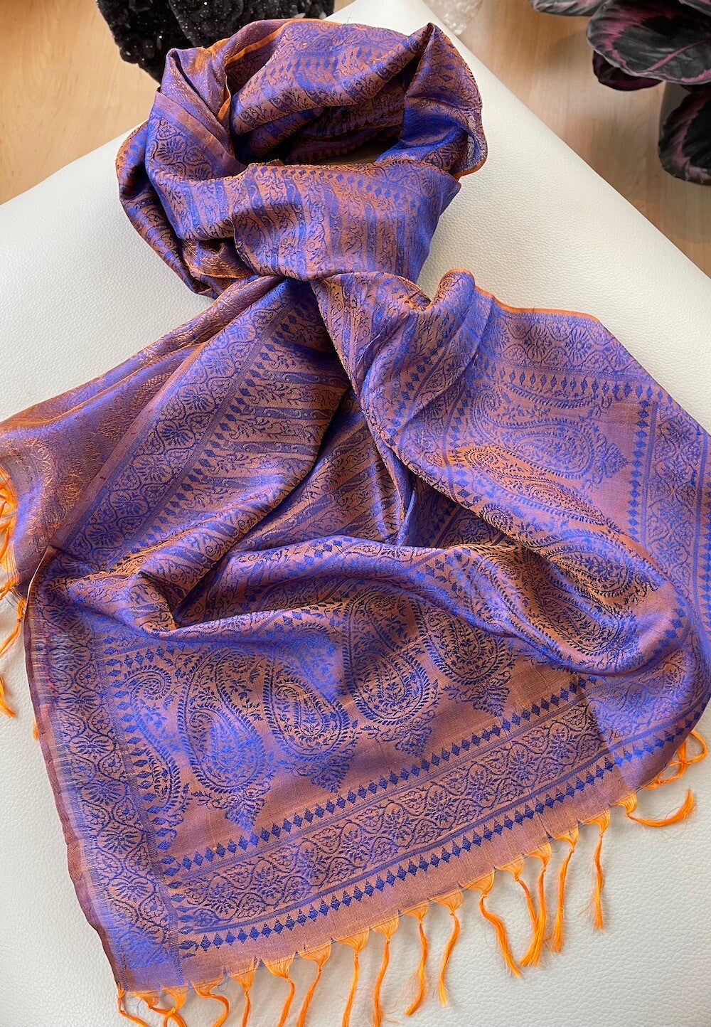 Zijden shawl geweven patroon oranje paars