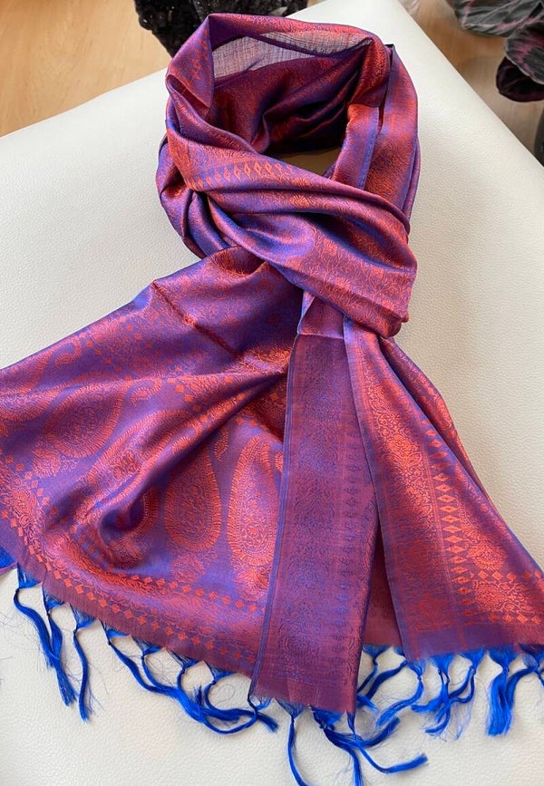 Zijden shawl geweven patroon blauw rood