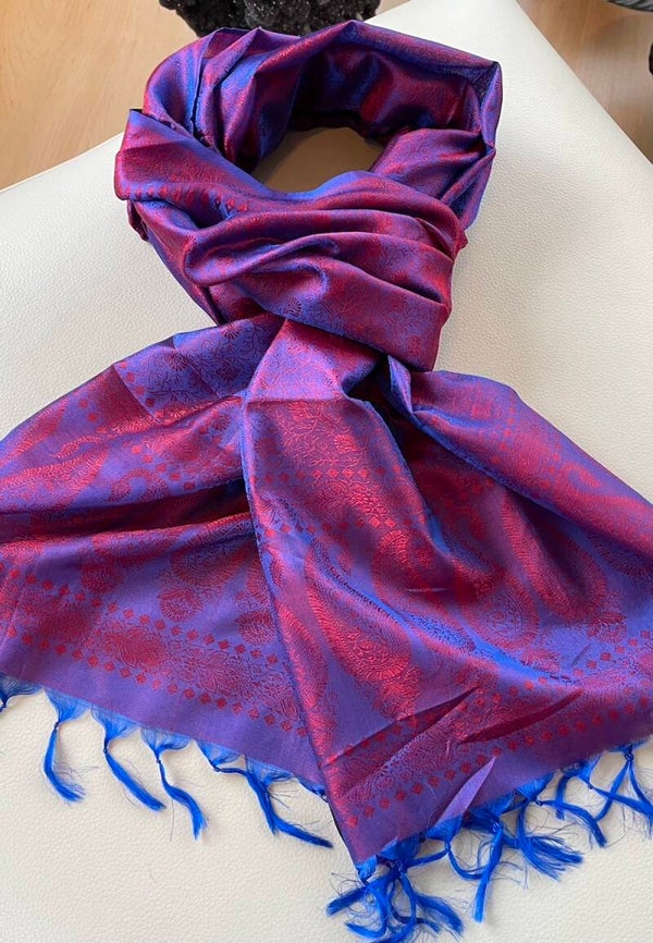 Zijden shawl geweven patroon paars rood