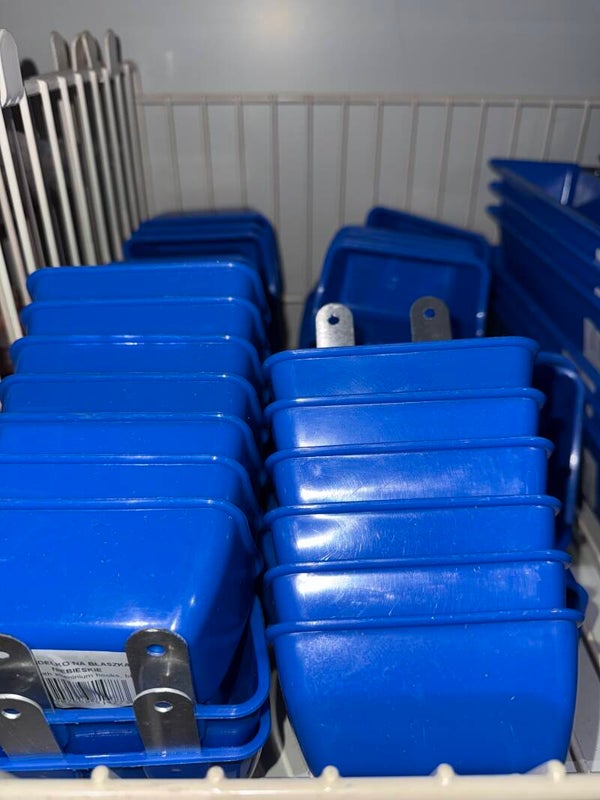 Z769 -Weduwschapbakjes blauw