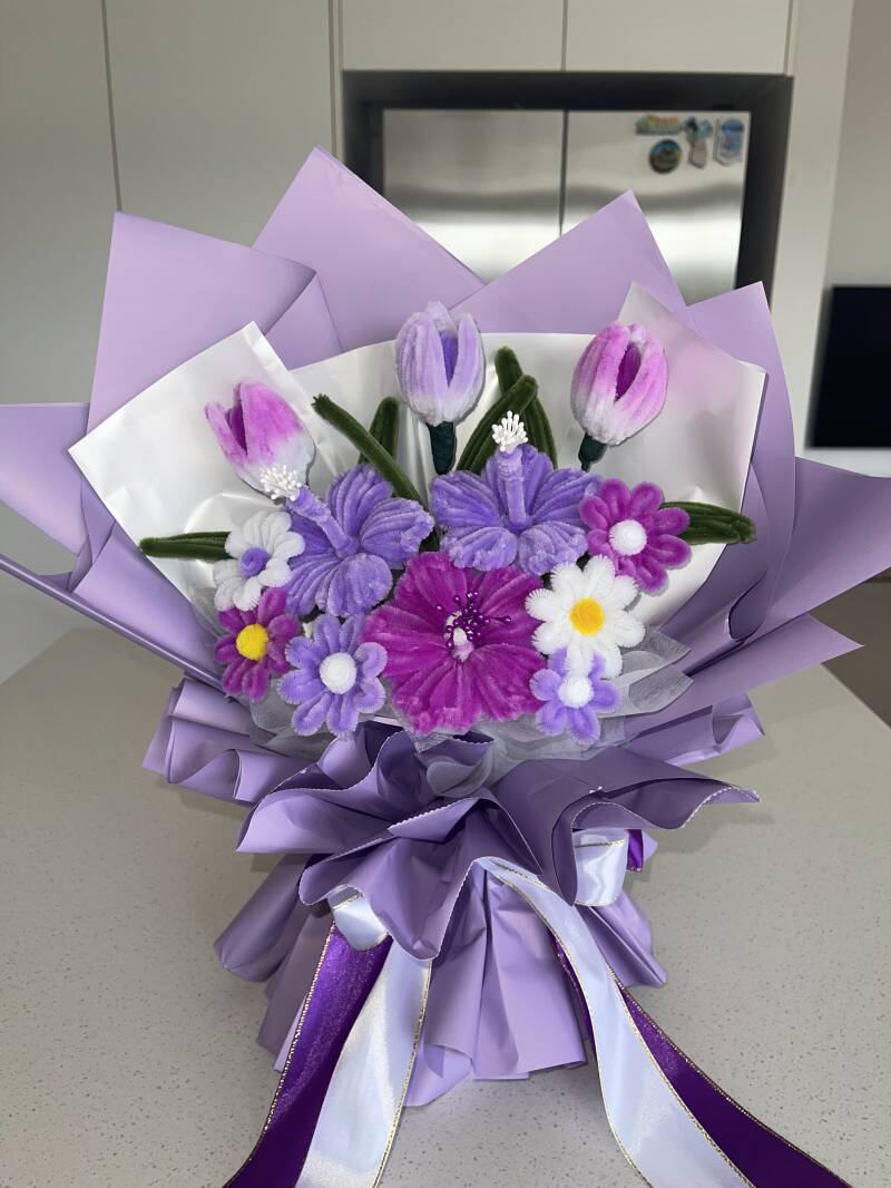 hibiscus-flowes-bouquet.jpg