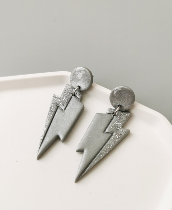 Zilveren bliksemschicht oorbellen