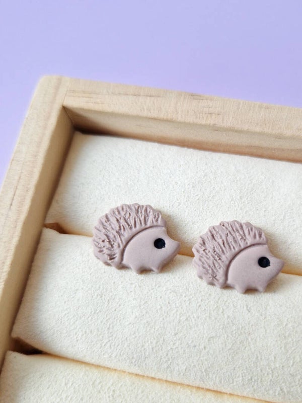 Egeltjes (kinder) studs oorbellen