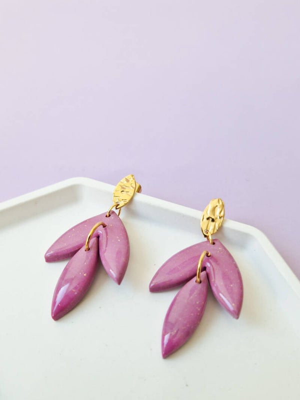 Violet blad oorbellen