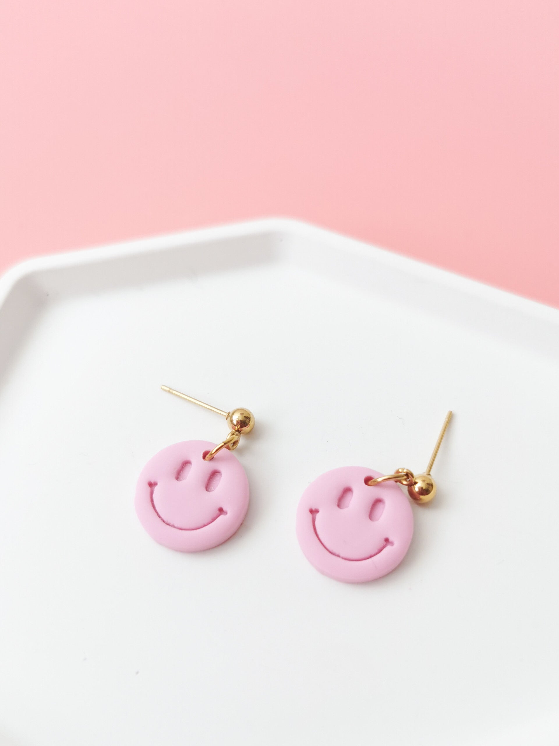 Smiley hanger oorbellen