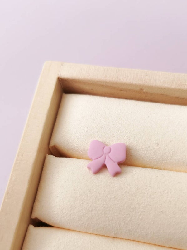 Strikjes (kinder) studs