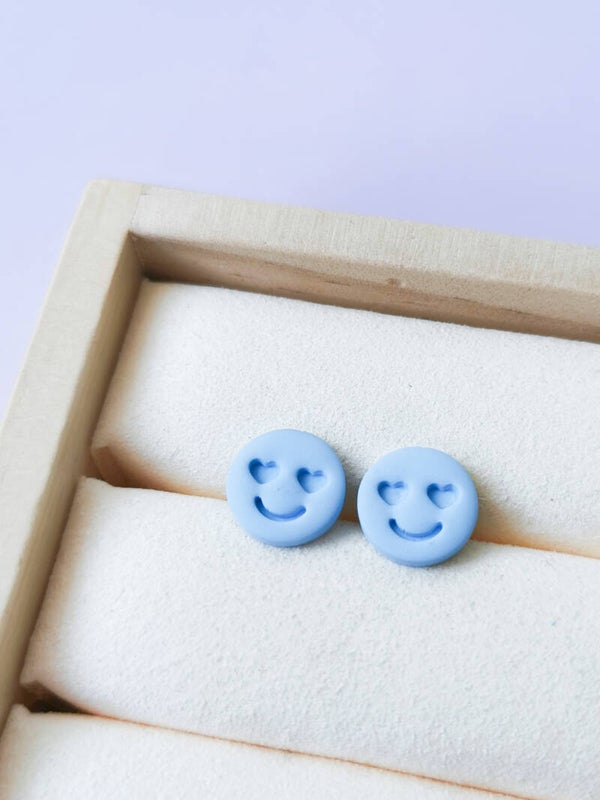 Smiley (kinder) studs