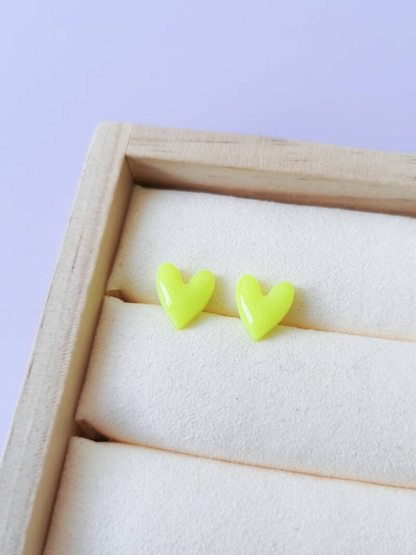 Mini hartjes (kinder) studs