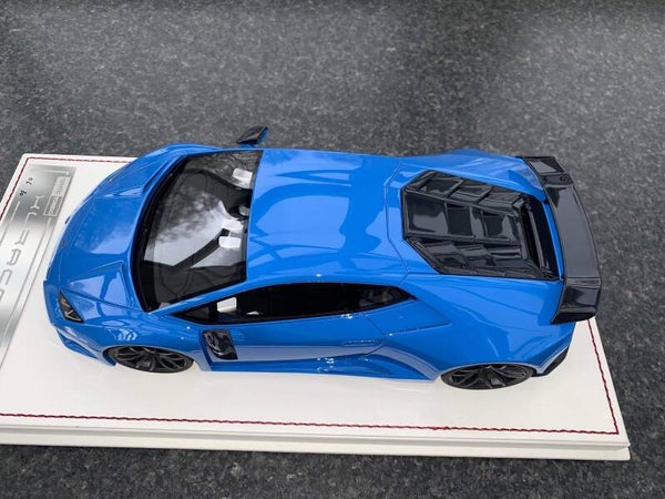 Davis & Giovanni Huracan N-Largo in Blu Lemans